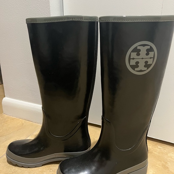 Tory Burch rain boots - Picture 5 of 6